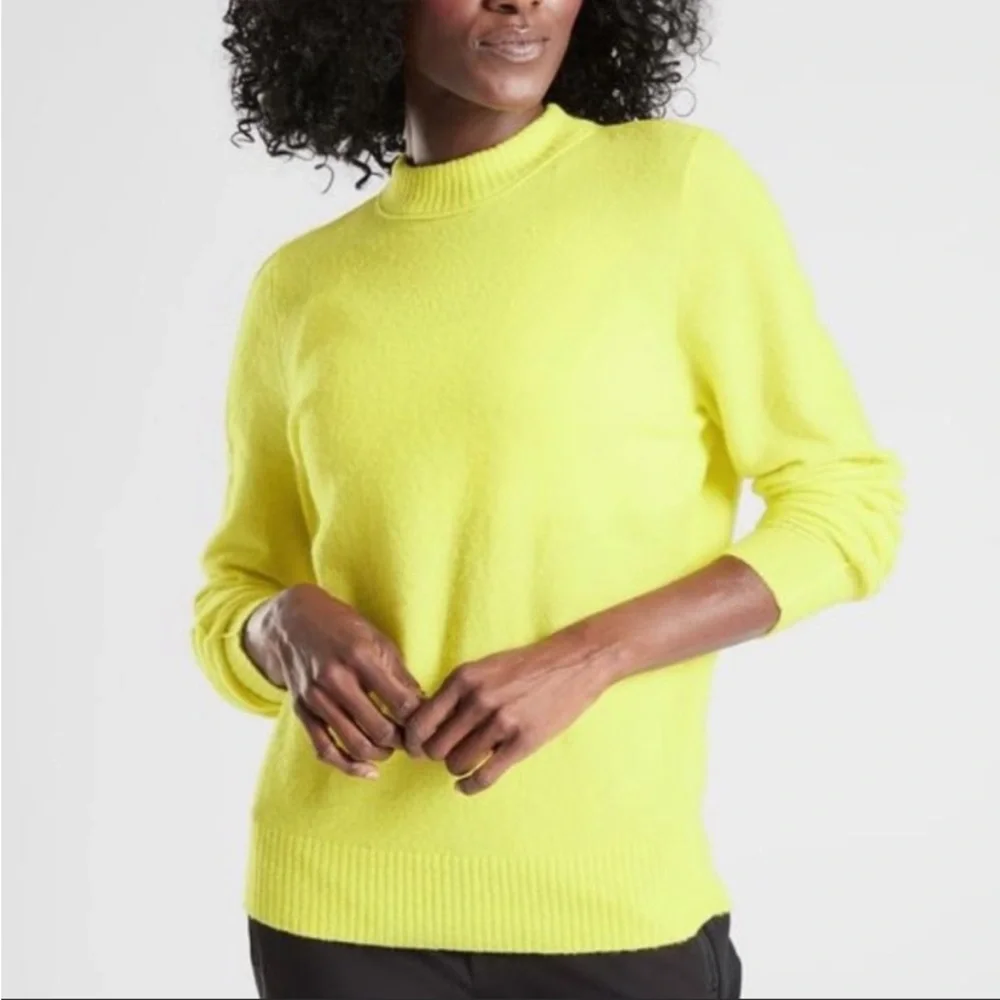 Athleta merino wool blend lime mock neck sweater - Picture 2 of 10
